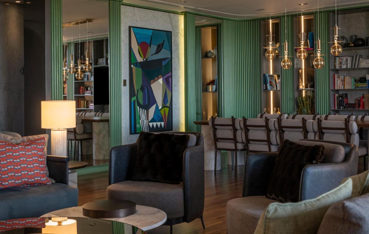 Jareed Hotel Riyadh Ngoại thất bức ảnh The Library