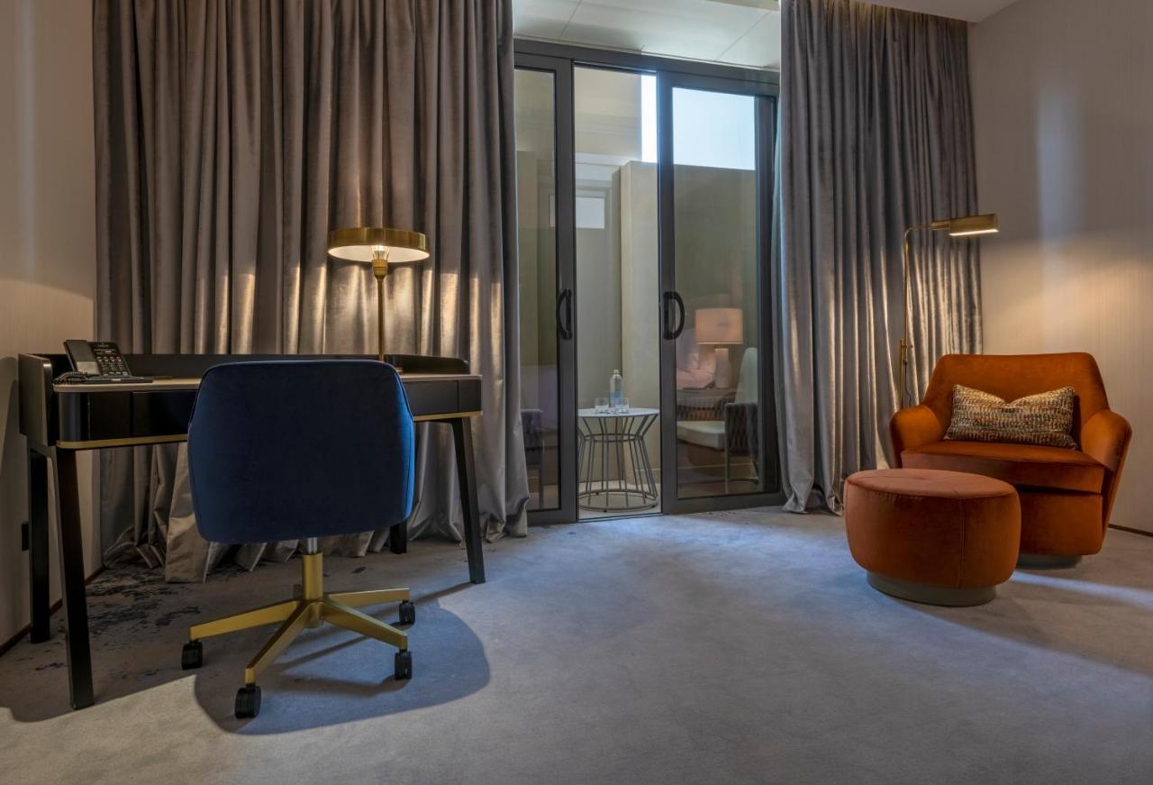 Jareed Hotel Riyadh Ngoại thất bức ảnh A room at the hotel