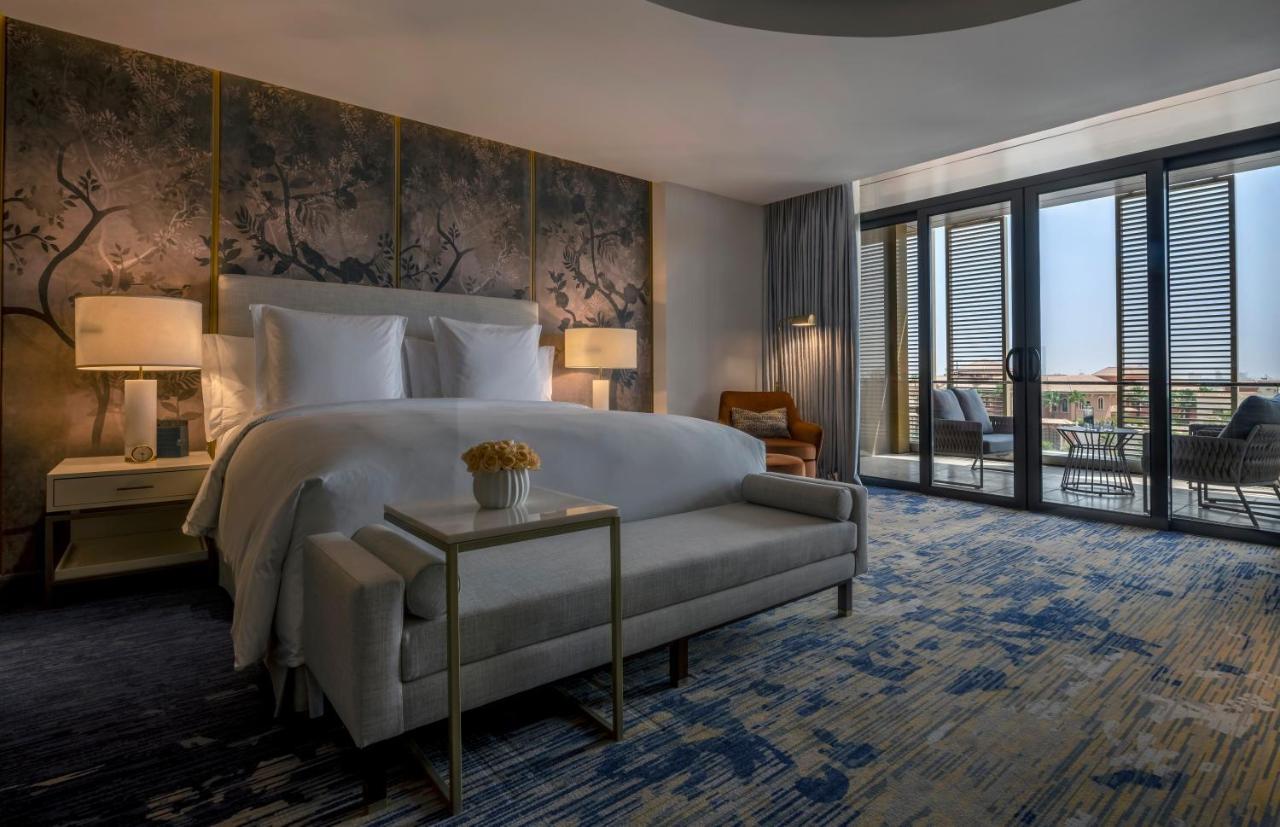 Jareed Hotel Riyadh Ngoại thất bức ảnh A bedroom at the Ritz-Carlton, Downtown, Dubai