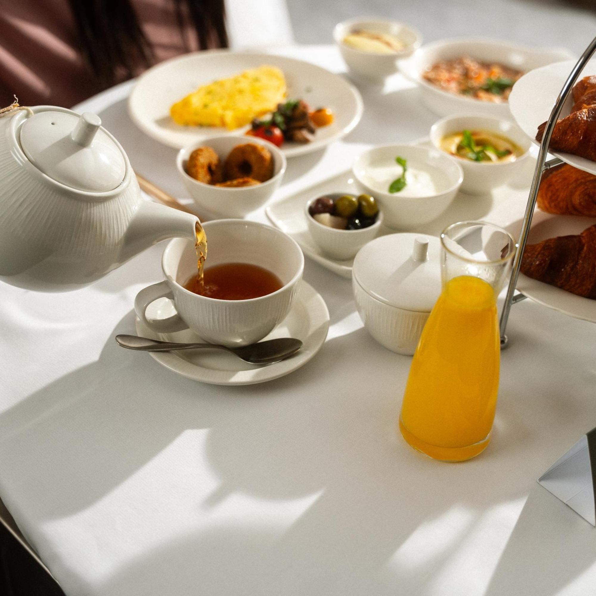Jareed Hotel Riyadh Ngoại thất bức ảnh A breakfast table